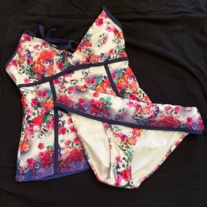 NWOT Nanette Lepore Fleur De La Mer Halter Tankini